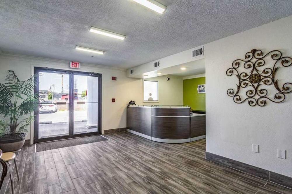 Extended Stay Pensacola Ferry Pass Exterior photo